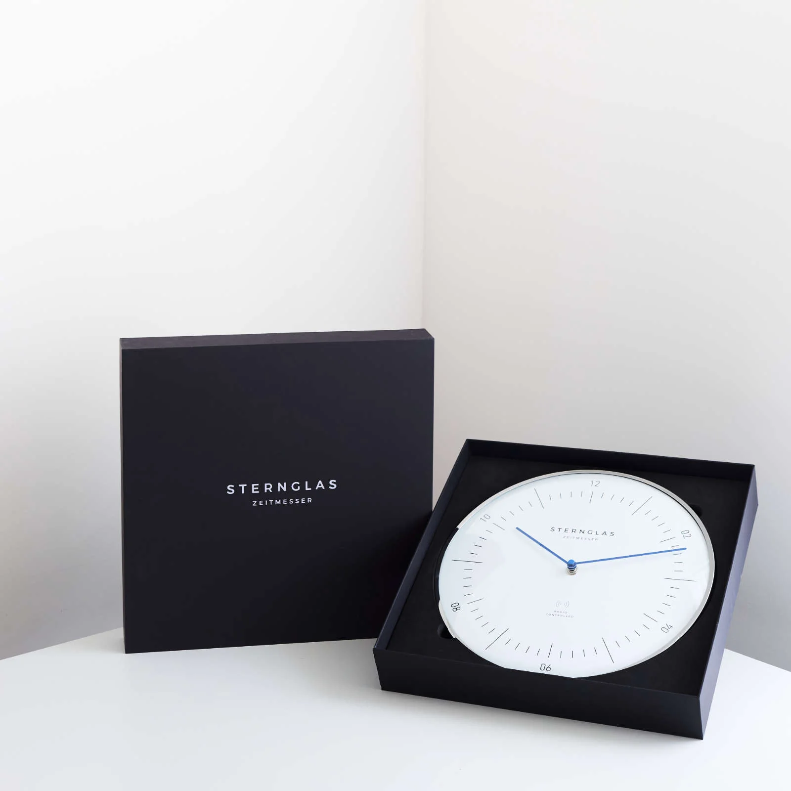 Wanduhr Naos weiß - Image 8